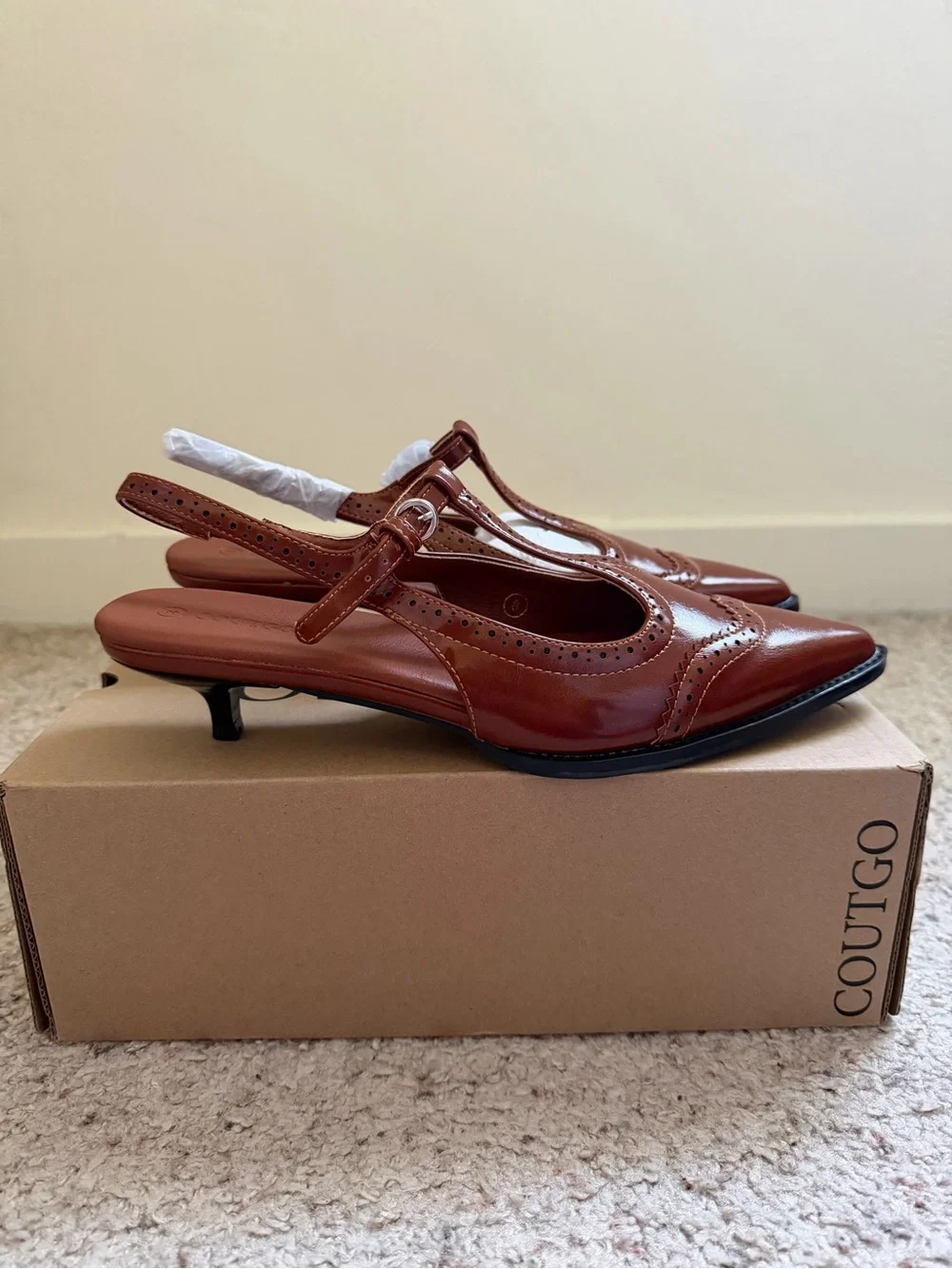 Brown T-Strap Slingback Kitten Heels Pointed Toe Brogue Shoes Size 8 - Picture 3 of 6